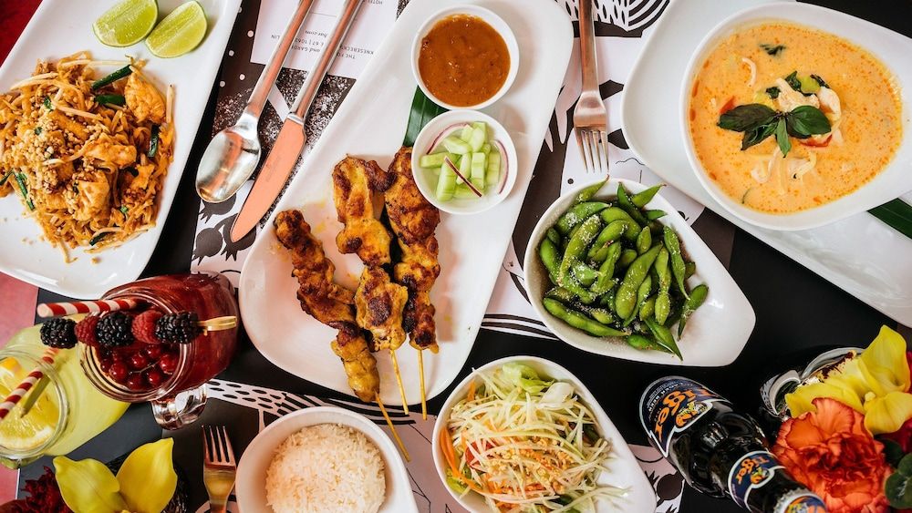 undefined Hotel444 9