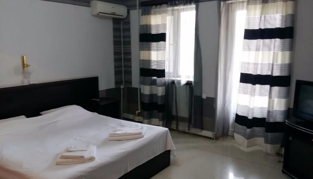 Hotel444 Deluxe Suite 3