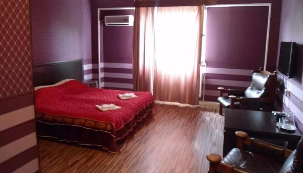 Hotel444 Deluxe Suite 4