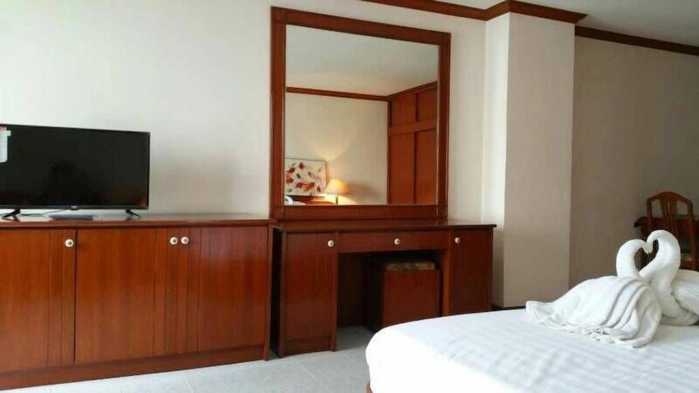 undefined Poonchock Mansion 10