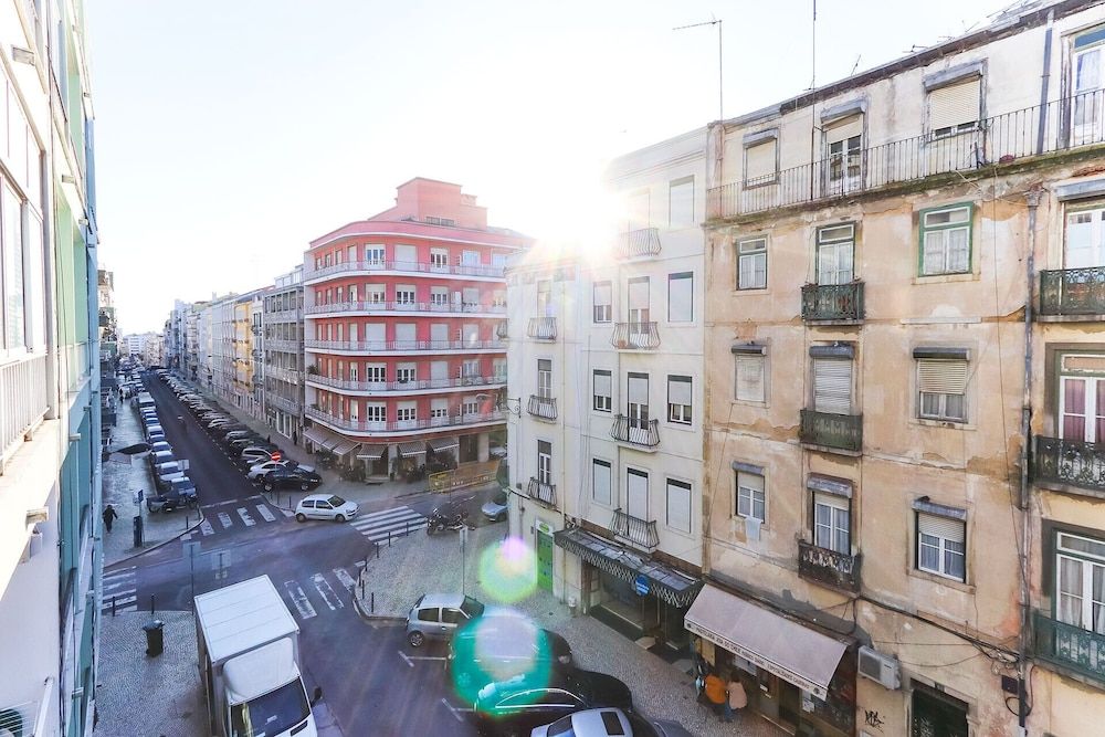 Almirante Balcony By Homing Apartment, 1 Bedroom, Non Smoking 10