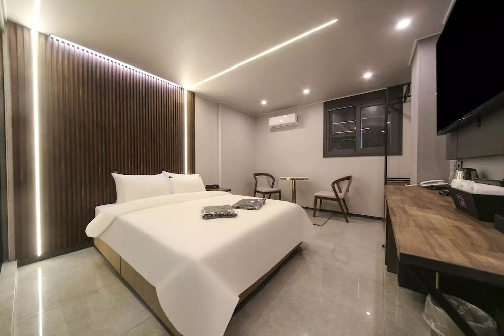 The ON Premium Room