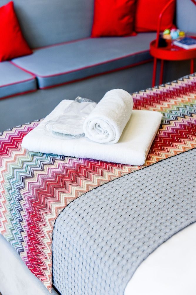 Central 44 Wow Casual Suite Design Suite, 1 King Bed, Non Smoking, City View 15