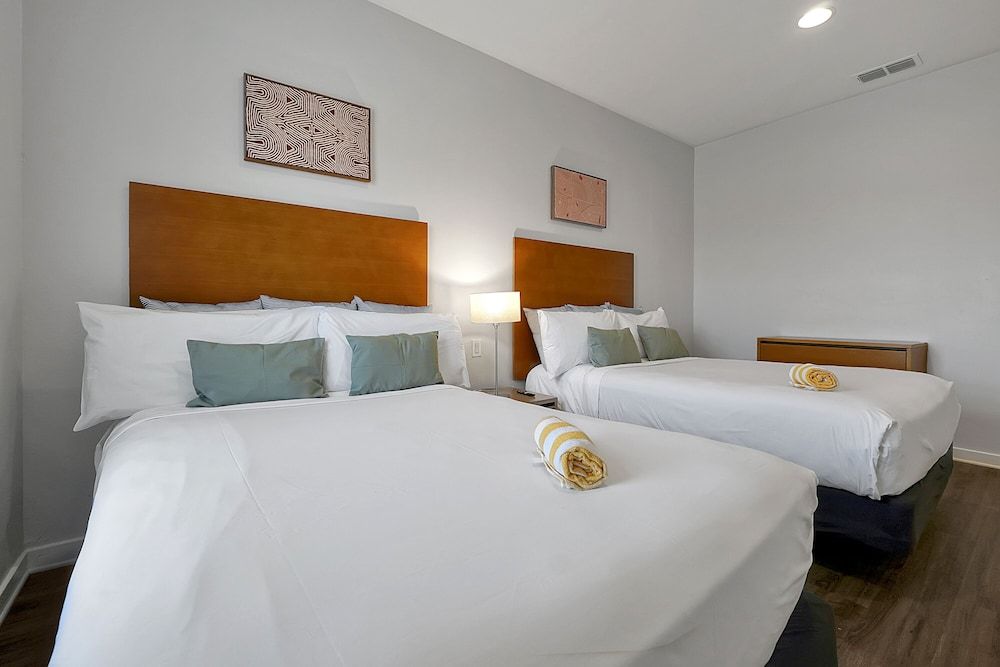 Regal Oaks Resort Vacation Townhomes by IDILIQ Standard Townhome, 2 Bedrooms, Hot Tub 5