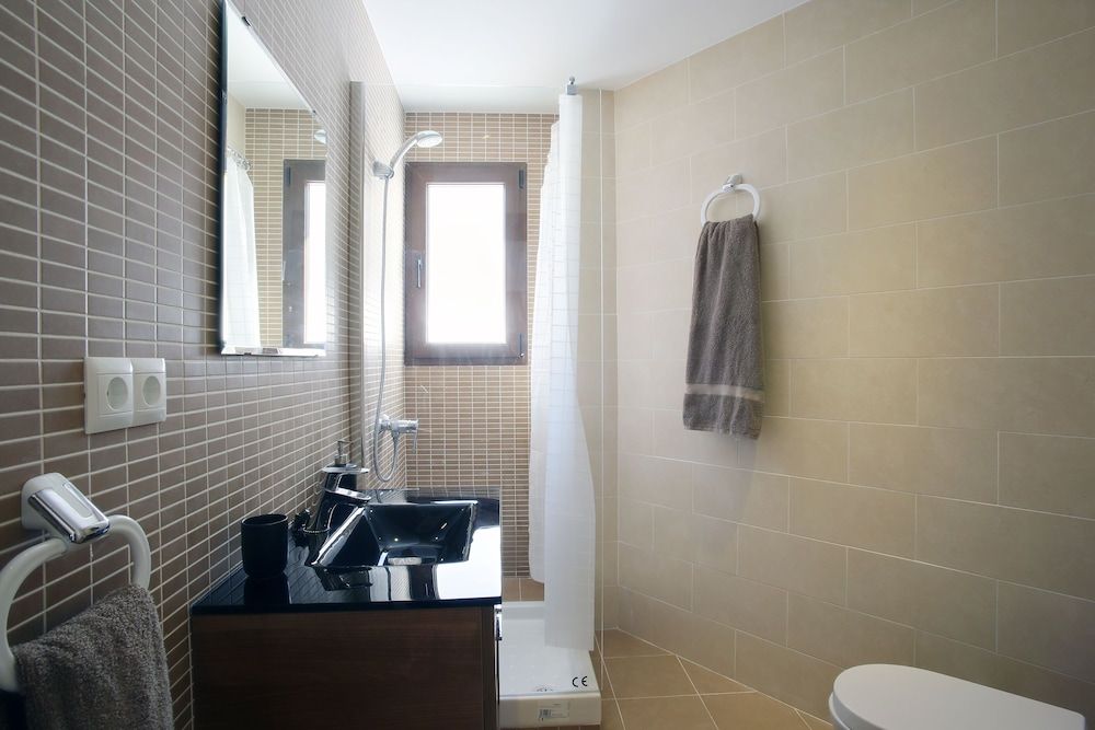 Apartamentos Rondaluz Apartment, Private Bathroom 21