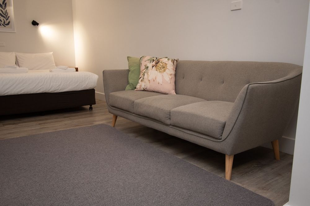 Studio Unit 2 Bedroom
