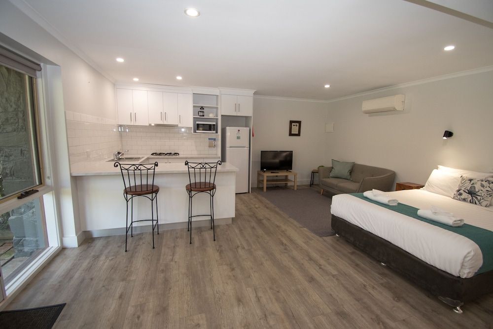 Studio Unit