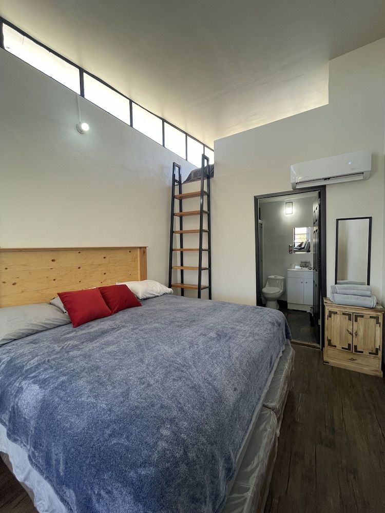 Standard Room, Multiple Beds, Tower