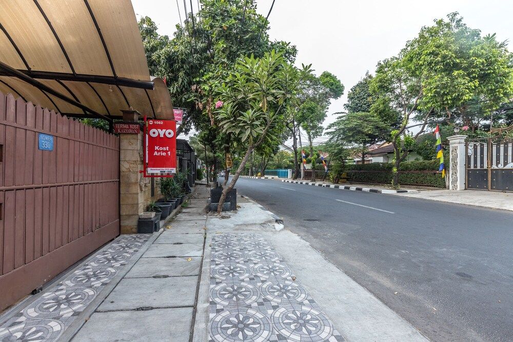 undefined OYO 1082 Kost Arie 1 3