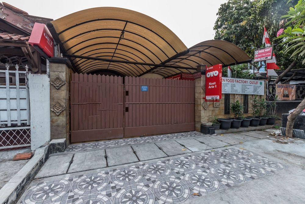 undefined OYO 1082 Kost Arie 1 5