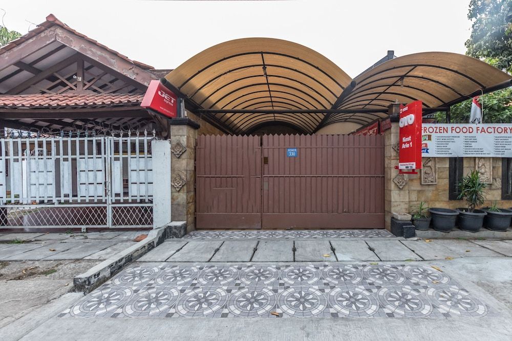 undefined OYO 1082 Kost Arie 1 4