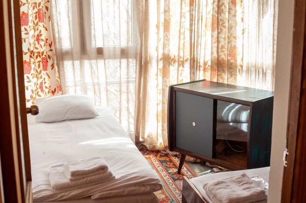 Etiuni The Forgotten Kingdom Economy Twin Room 4