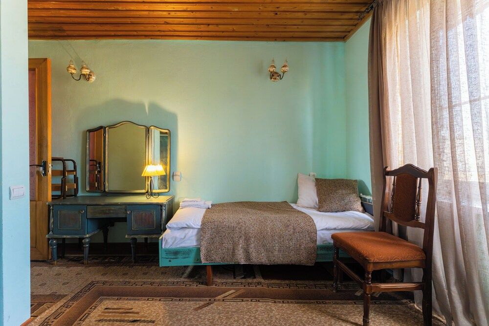 Etiuni The Forgotten Kingdom Twin Room 7