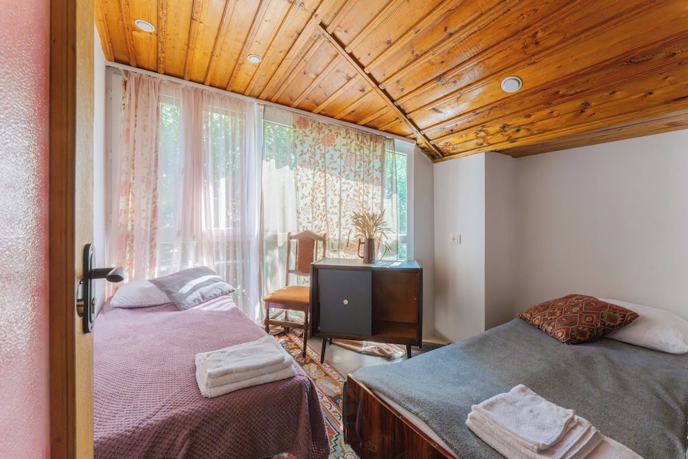 Etiuni The Forgotten Kingdom Economy Twin Room 3