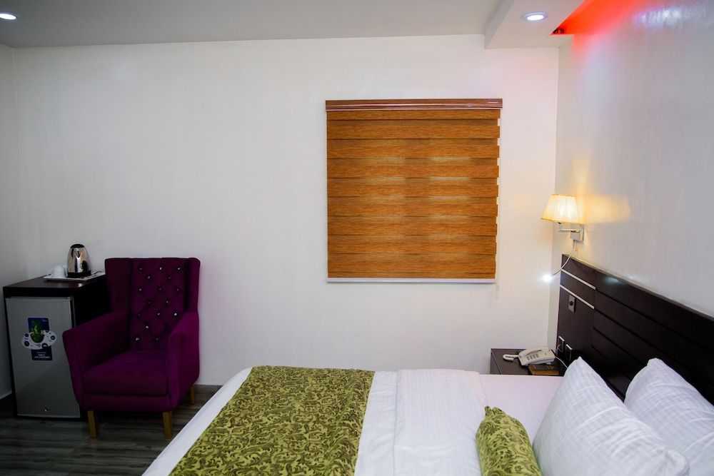 Whitevill Hospitality and homes Executive Studio 3