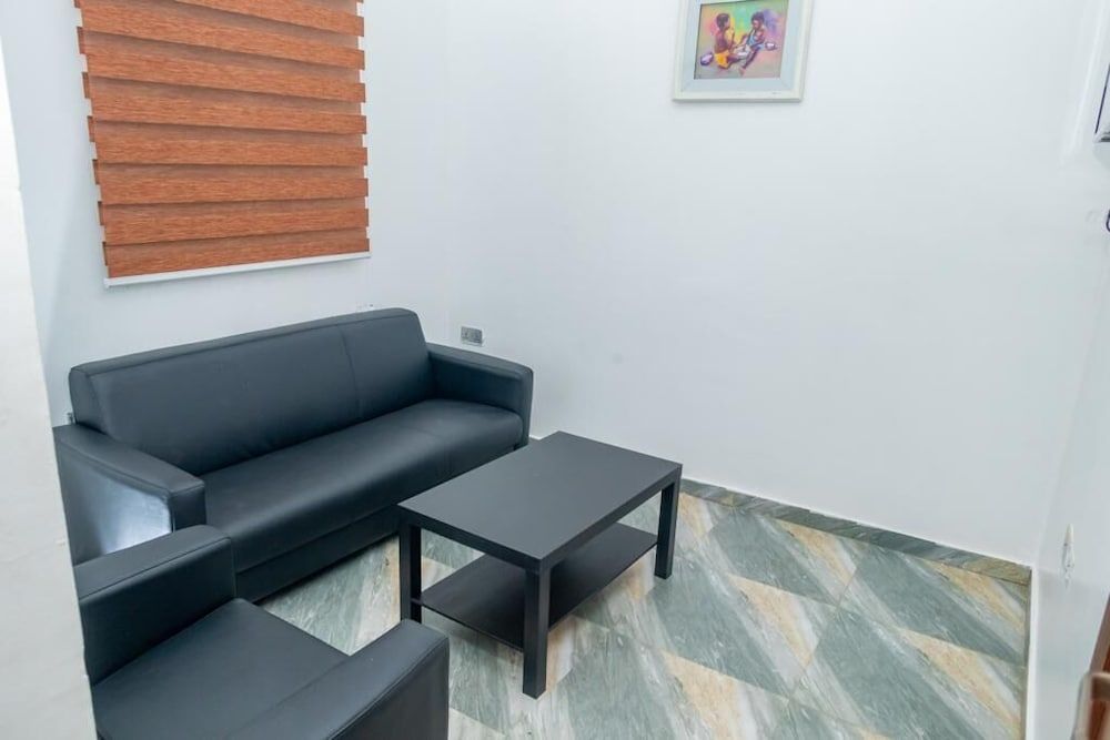 Whitevill Hospitality and homes Royal Suite 3