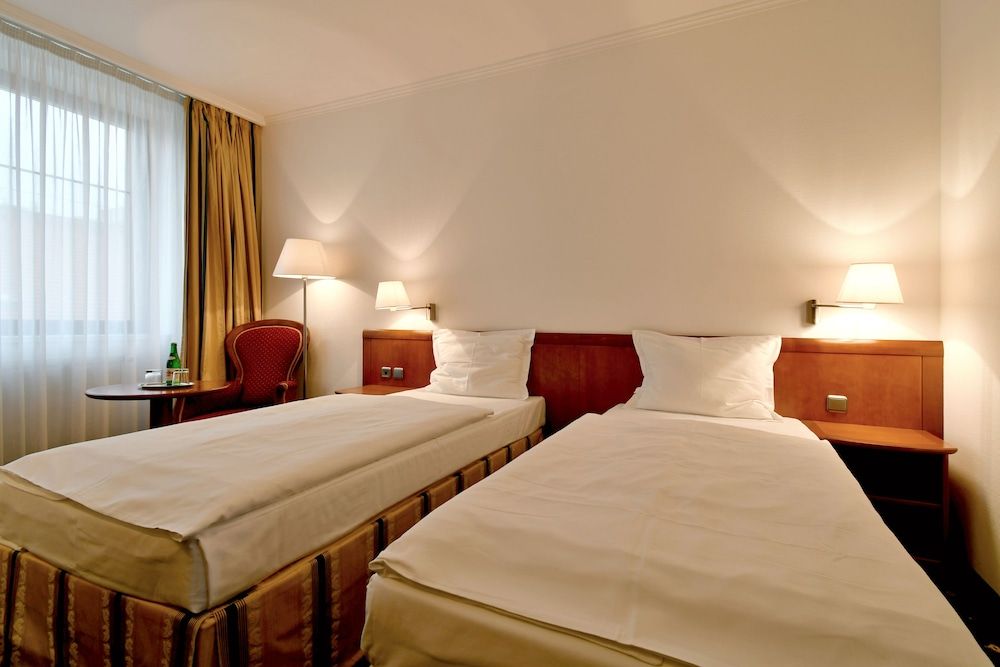 Coronet Double Room 4