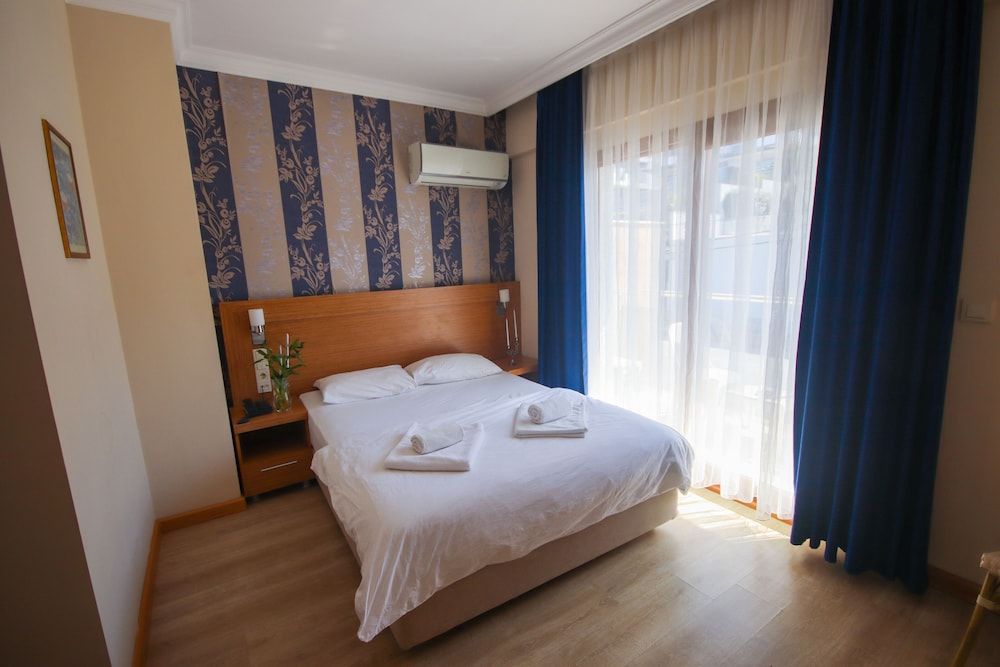 undefined Siriusmi hotel 5