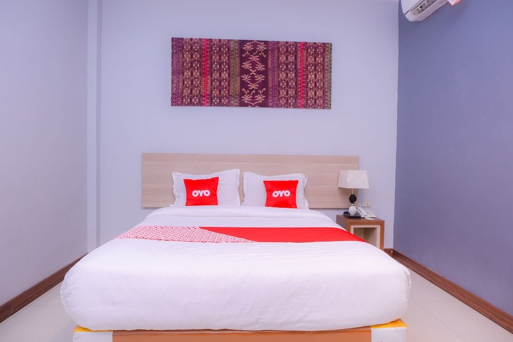 Super OYO Capital O 1630 Hotel Syariah Ring Road Deluxe Double Room 3