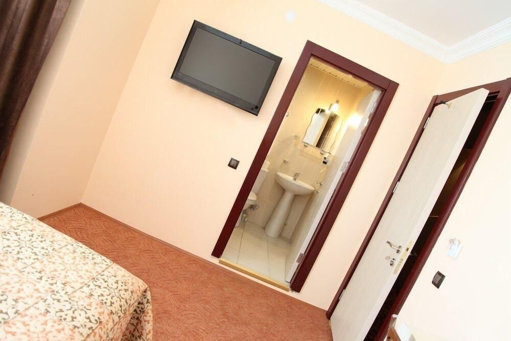 Hattusirin Otel Standard Triple Room 5