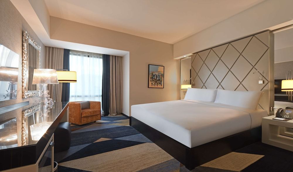 undefined Hilton Amman 9