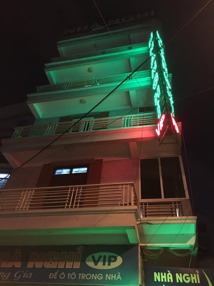 undefined Hotel Hoang Gia 4