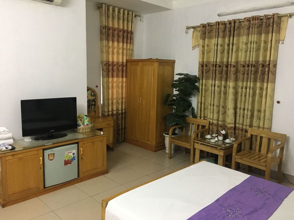 undefined Hotel Hoang Gia 10