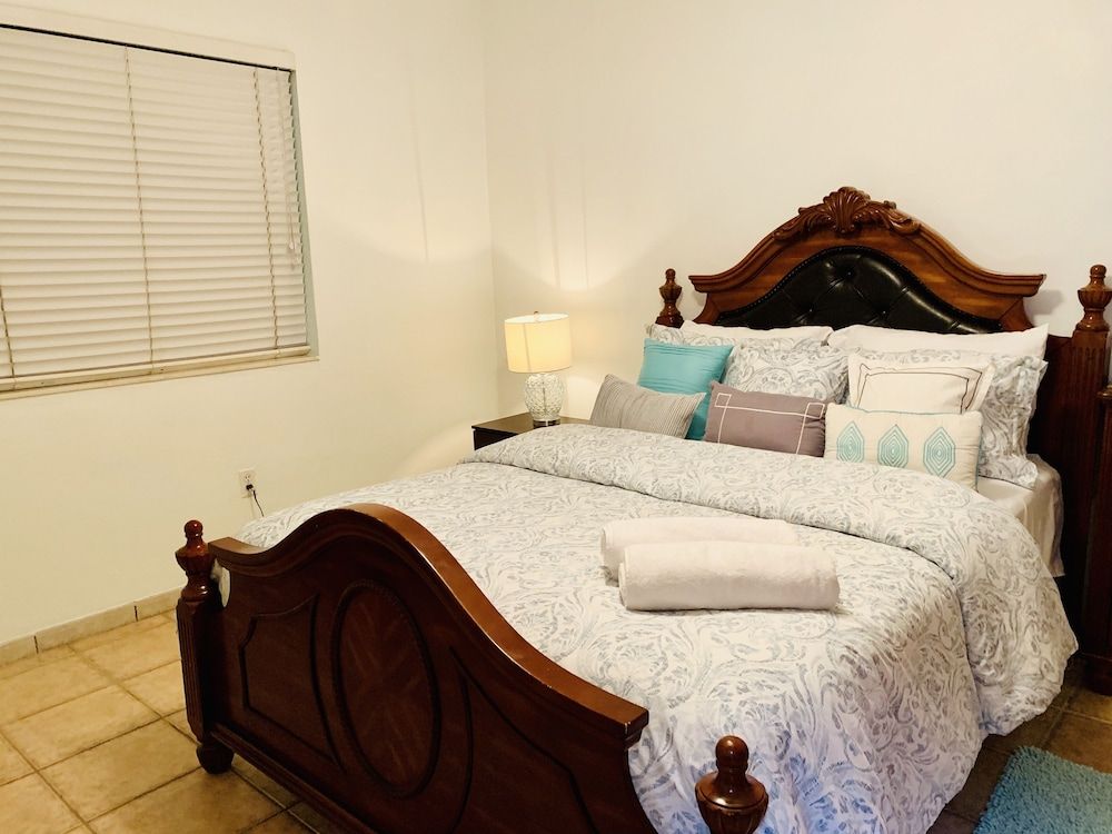 BLUE HOUSE Double Room, 1 Queen Bed with Sofa bed 3