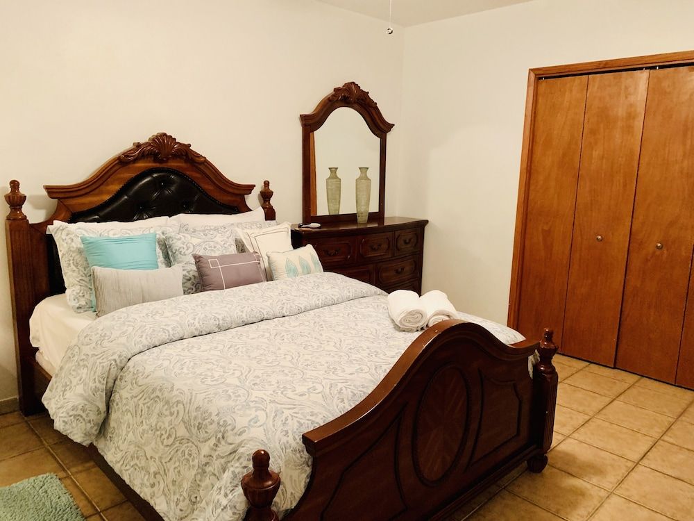 BLUE HOUSE Double Room, 1 Queen Bed with Sofa bed 2