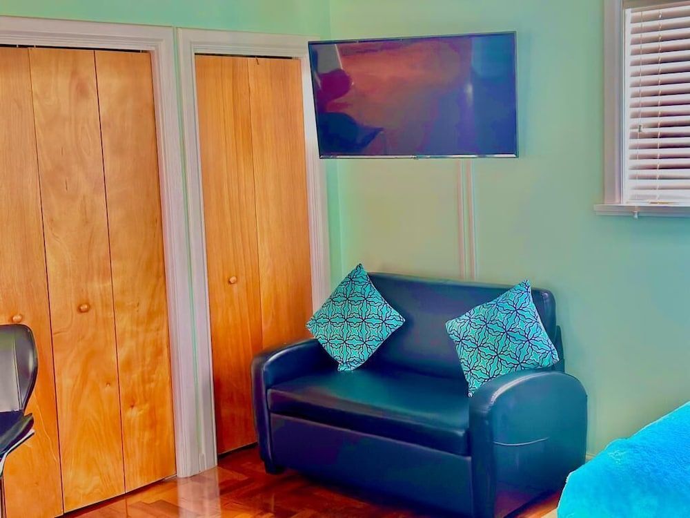 BLUE HOUSE Deluxe Quadruple Room, Garden View 12