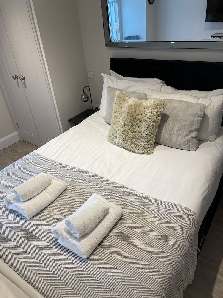 undefined Catharine House by condokeeper 4