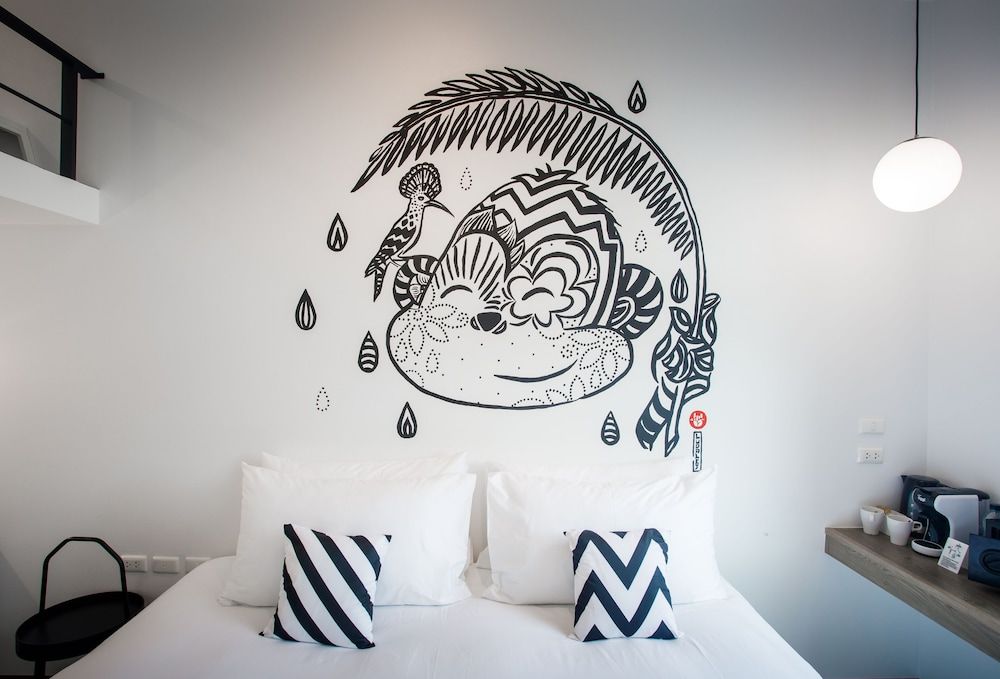 Blu Monkey Hub & Hotel Ranong Chimpanzee pod (King bed) 3