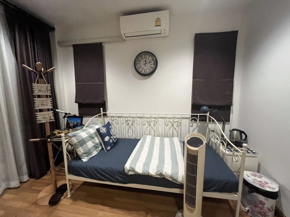 undefined Autta House 9