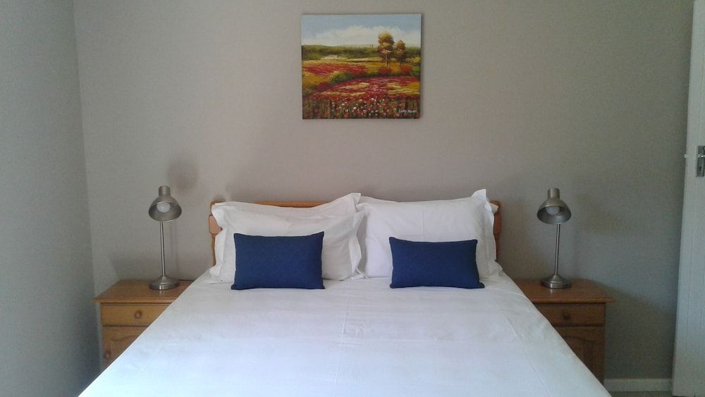 Ledges Retreat Family Cottage, 2 Bedrooms, Mountain View