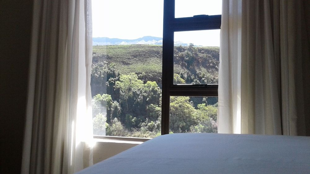 Ledges Retreat Family Cottage, 2 Bedrooms, Mountain View 17