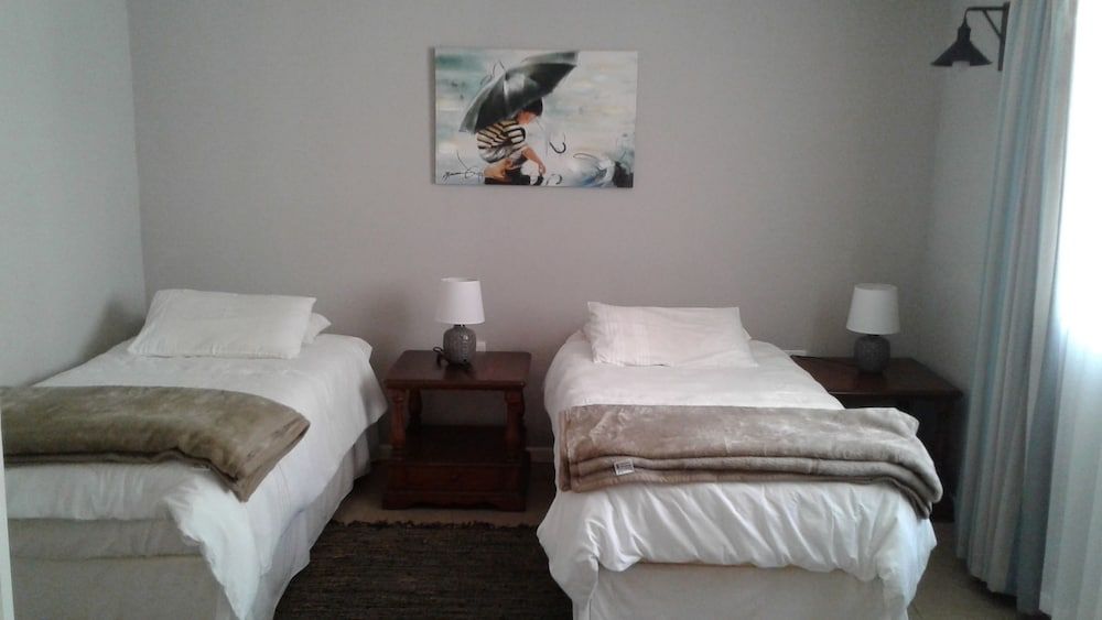 Family House, 2 Bedrooms, Mountain View
