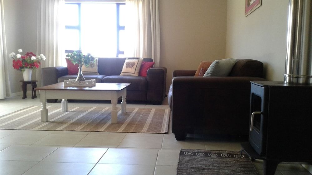 Ledges Retreat Family Cottage, 2 Bedrooms, Mountain View 14