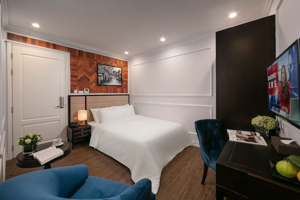 undefined Marina Hotel 4