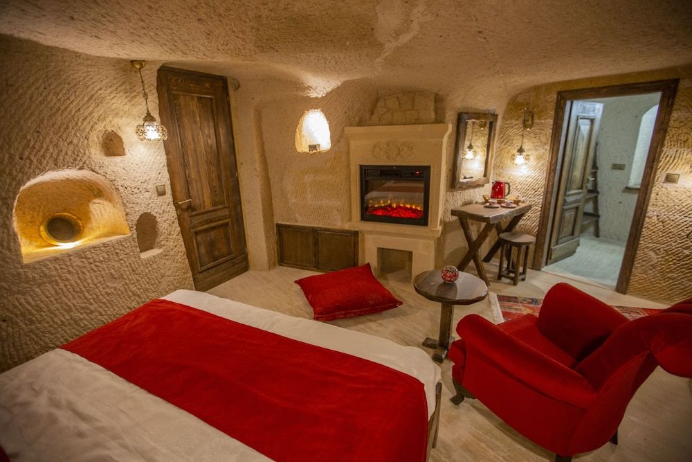 Mak's Cave House Design Double Room 5