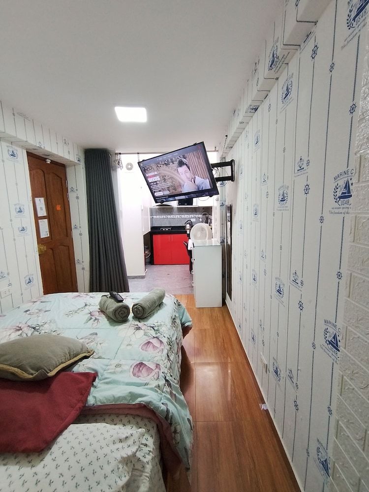 Executive Studio Suite, Kitchen