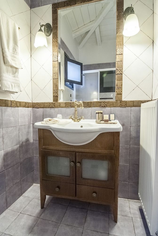 Ostra Menalon Luxury Suites Deluxe Villa (1 space) 3