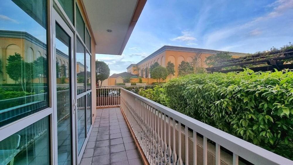 The Venice Luxury Residences-Rare Units Grand Apartment 5