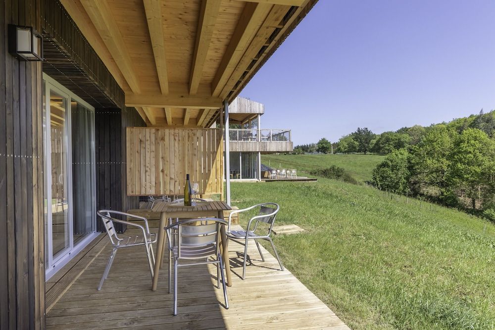 Basoan Design Studio Suite, Terrace 5