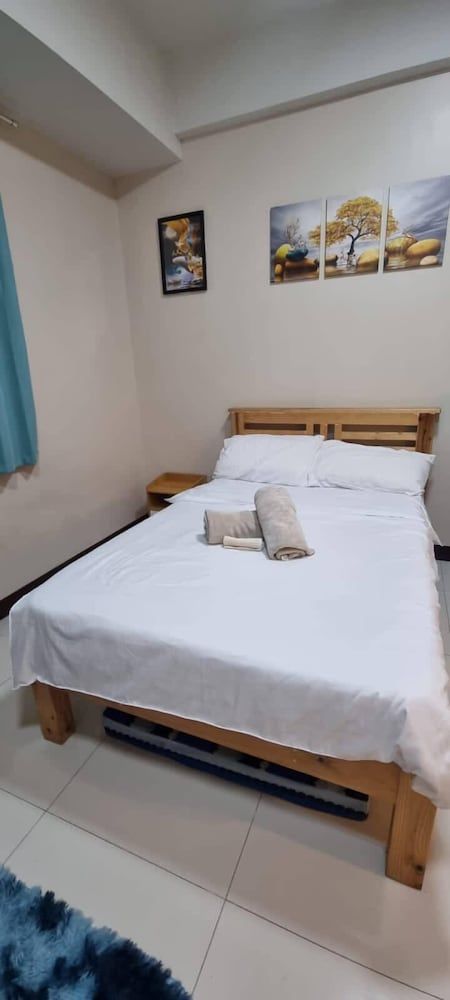 Condo 101 Newport Boulevard