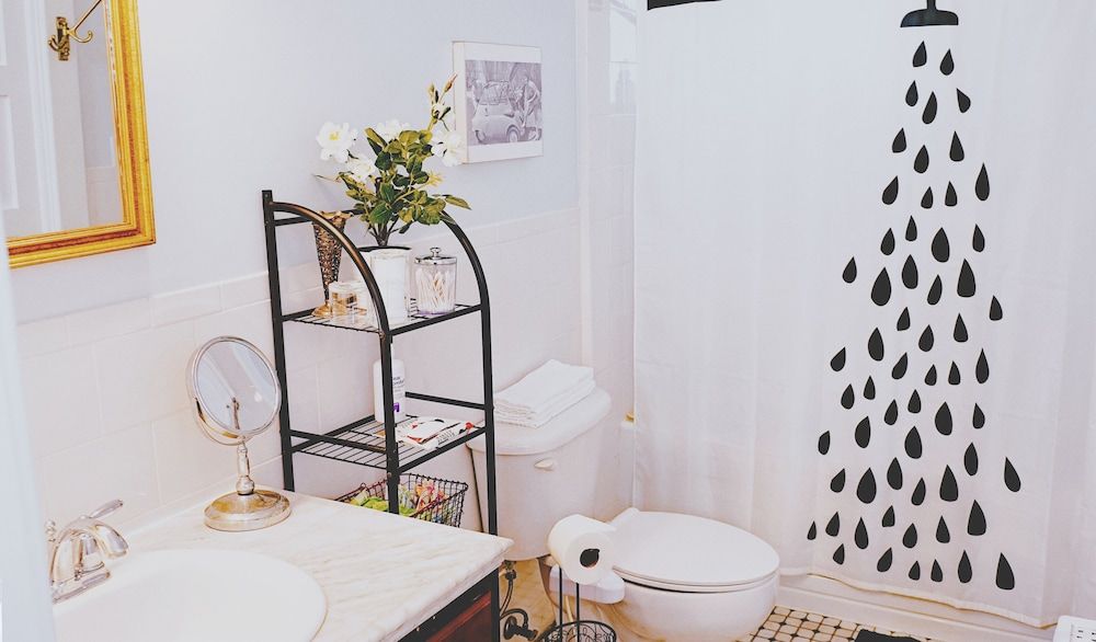 Isetta Inn (Boutique Inn) The Sacred Tower Room with Swing Bed and Shared Bath 17