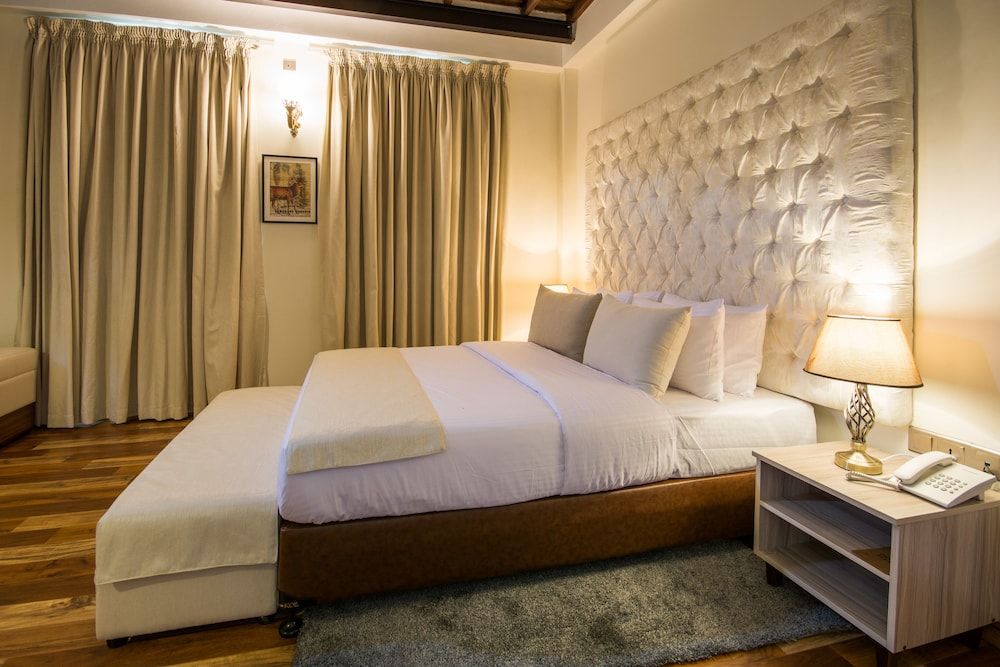 The Wind Castle Rock Retreat 2