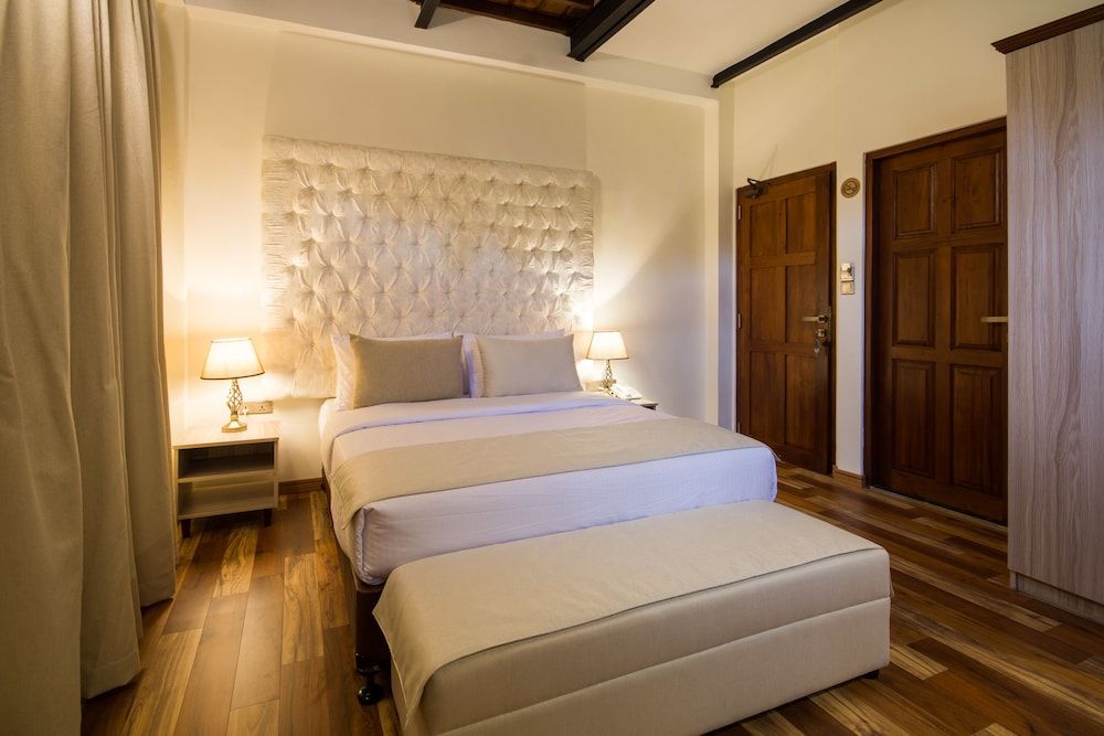 The Wind Castle Rock Retreat 3