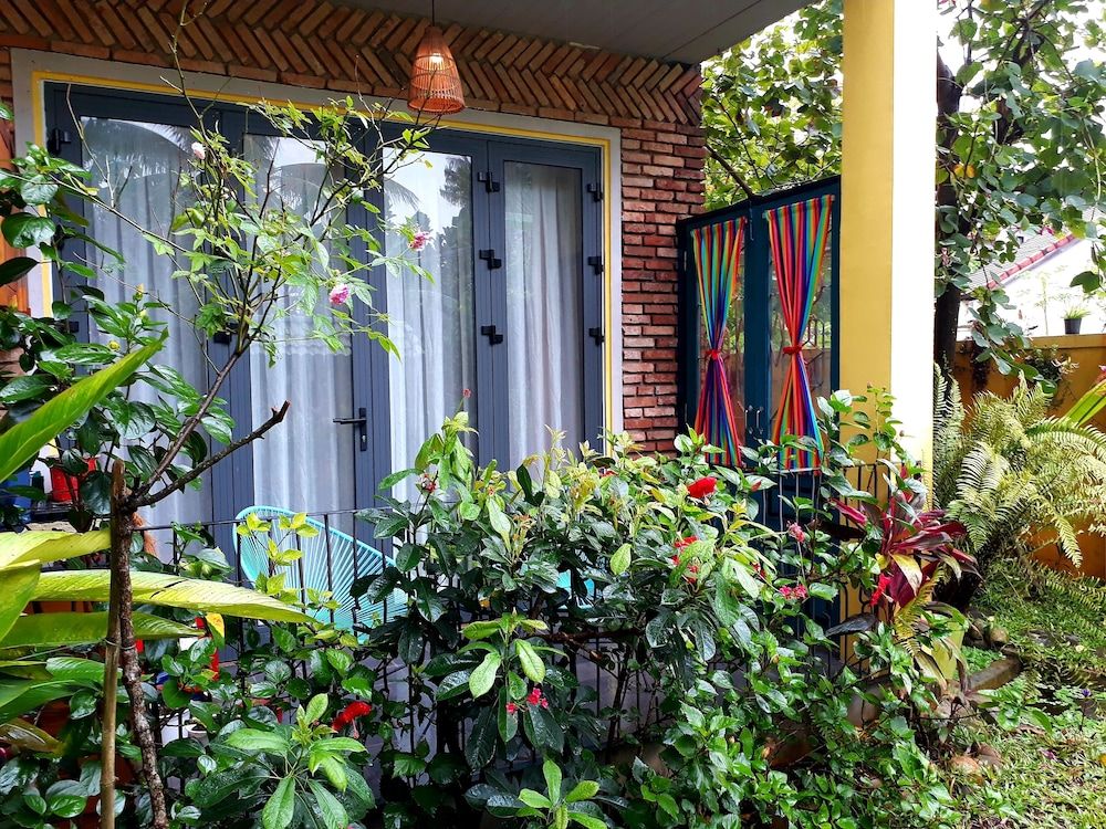 undefined Pink Tulip Hoi An 8