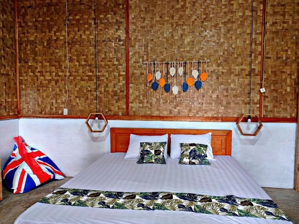 Cianjur Paddies Hostel Basic Quadruple Room 7