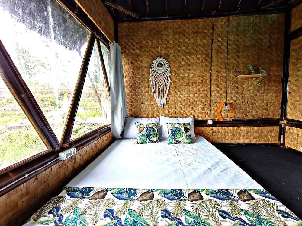 Cianjur Paddies Hostel Basic Quadruple Room 6
